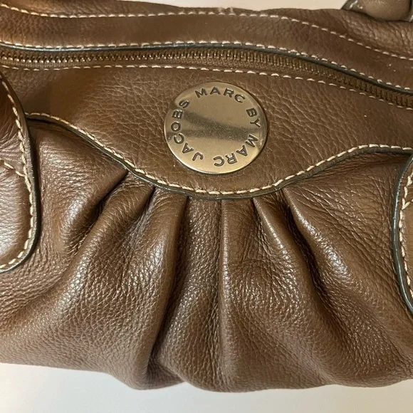 RARE Y2K Vintage Marc Jacobs Leather Barrel Bag Purse Brown - Picture 3 of 12